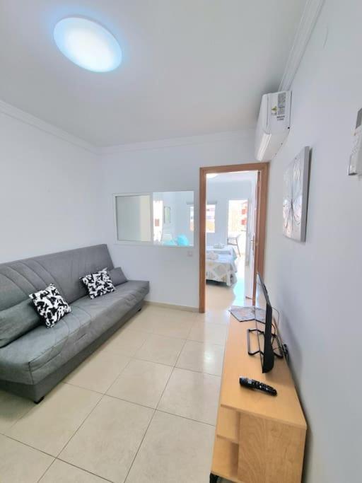 Suecia Lirio Apartment Лос Кристианос Екстериор снимка